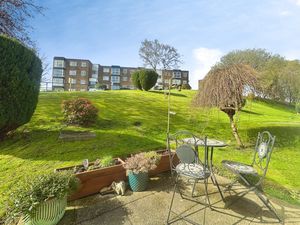 Photo 1- click for photo gallery